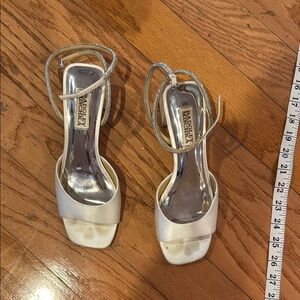 Badgley Mischka Silver Strappy Sandals